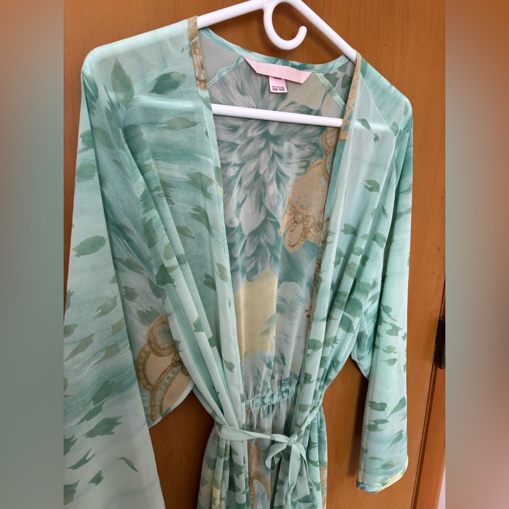 Victoria Secret Sheer Robe - Picture 3 of 6